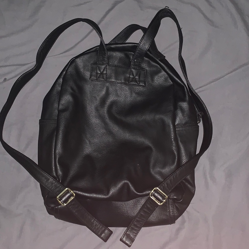 Mossimo backpack:) - Picture 2 of 4